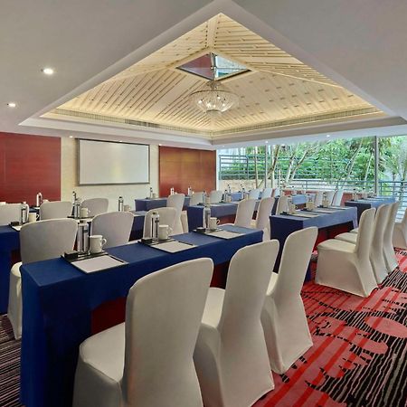 Hilton Guangzhou Science City, Free Shuttle Bus During Canton Fair Екстериор снимка