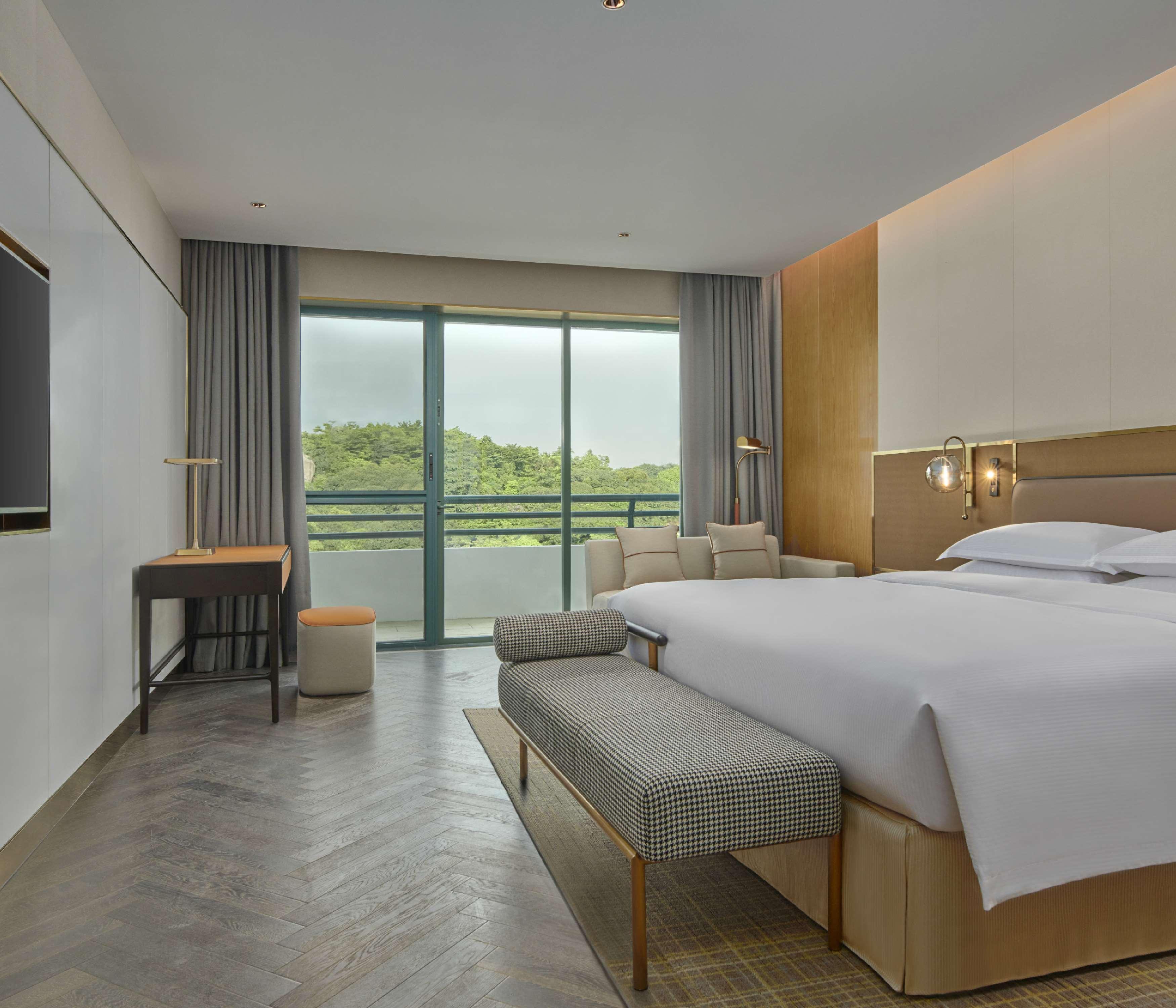 Hilton Guangzhou Science City, Free Shuttle Bus During Canton Fair Екстериор снимка