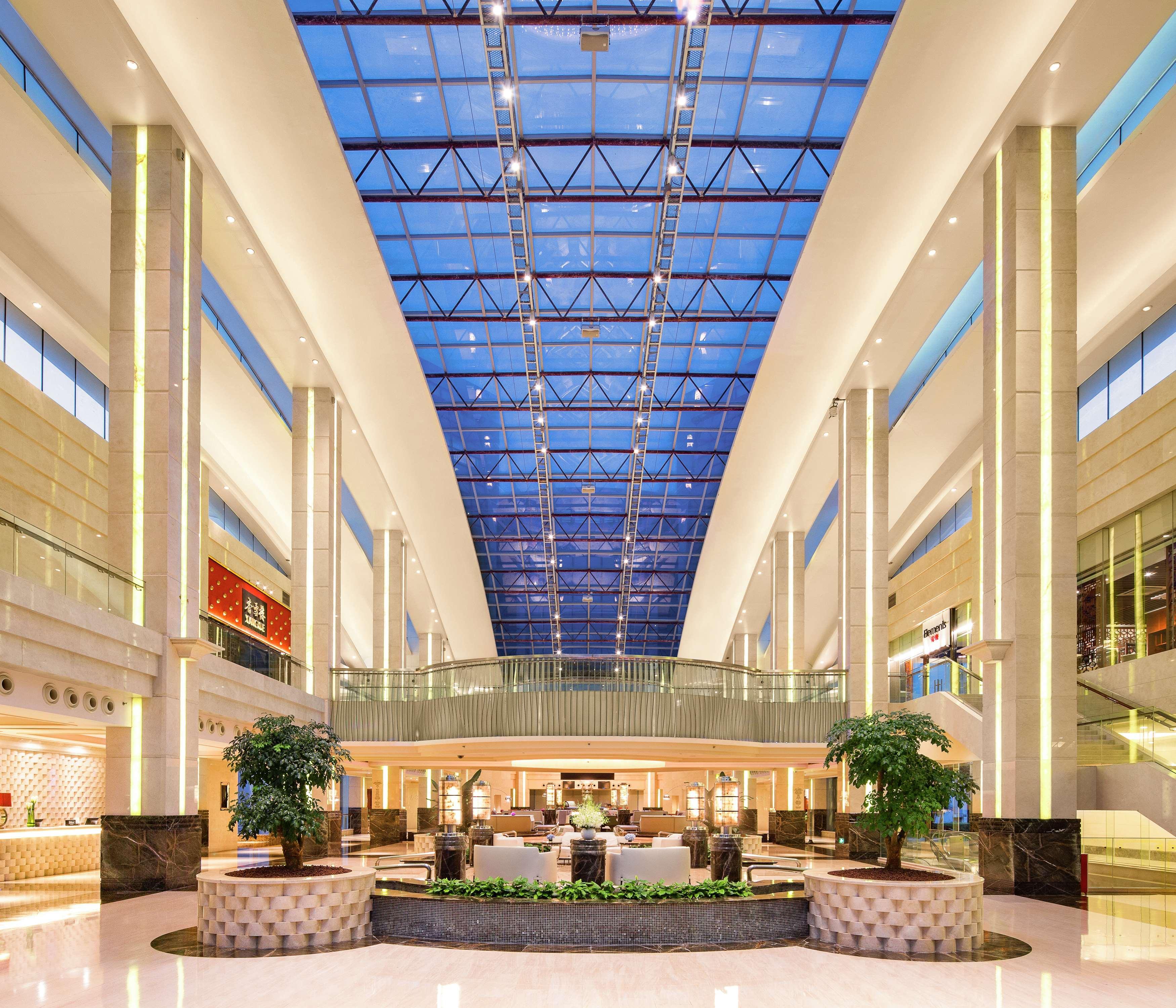 Hilton Guangzhou Science City, Free Shuttle Bus During Canton Fair Екстериор снимка