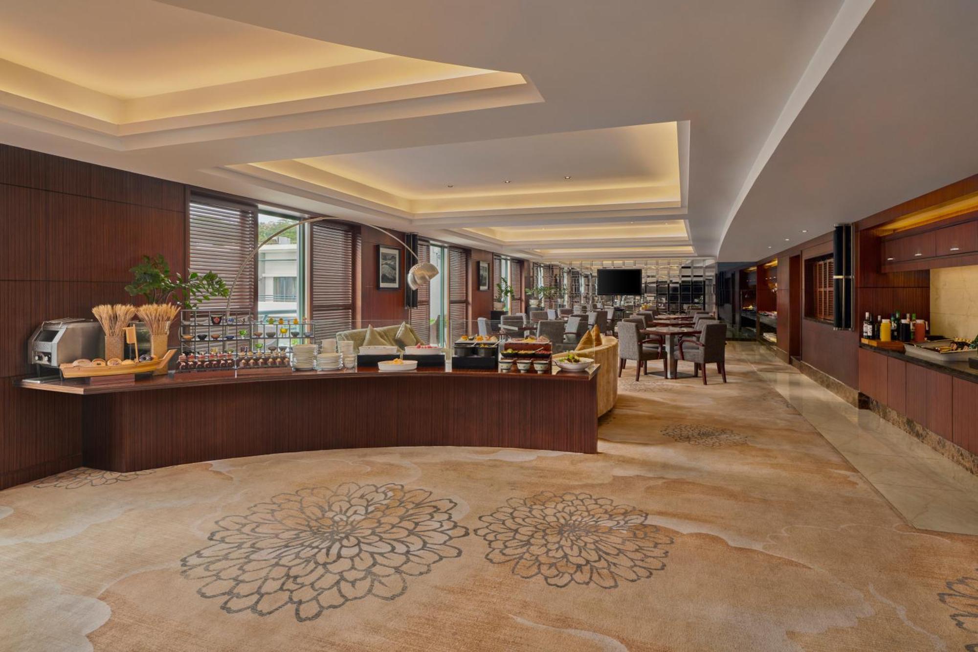 Hilton Guangzhou Science City, Free Shuttle Bus During Canton Fair Екстериор снимка