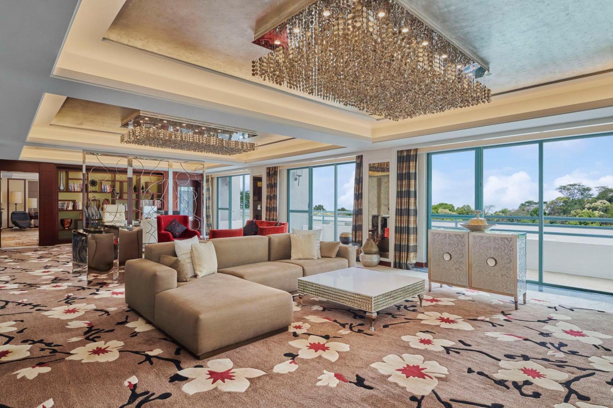 Hilton Guangzhou Science City, Free Shuttle Bus During Canton Fair Екстериор снимка